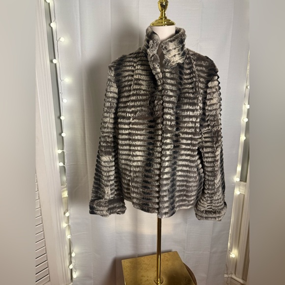 Genuine Rabbit Fur Black and Tan Teddy Jacket with Plush Texture and High Collar - Picture 1 of 11